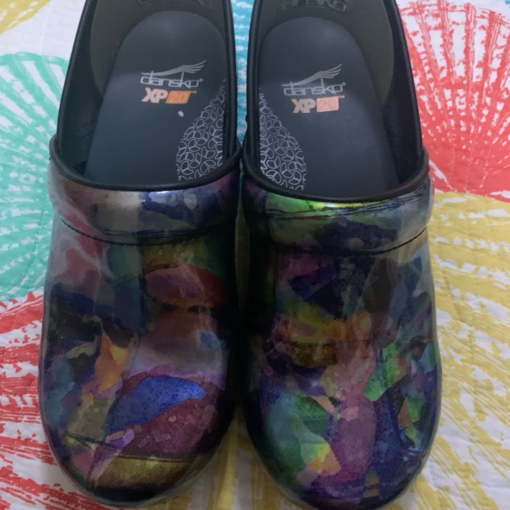 Dansko Practically Brand New. Size 37. Only Worn … - image 2